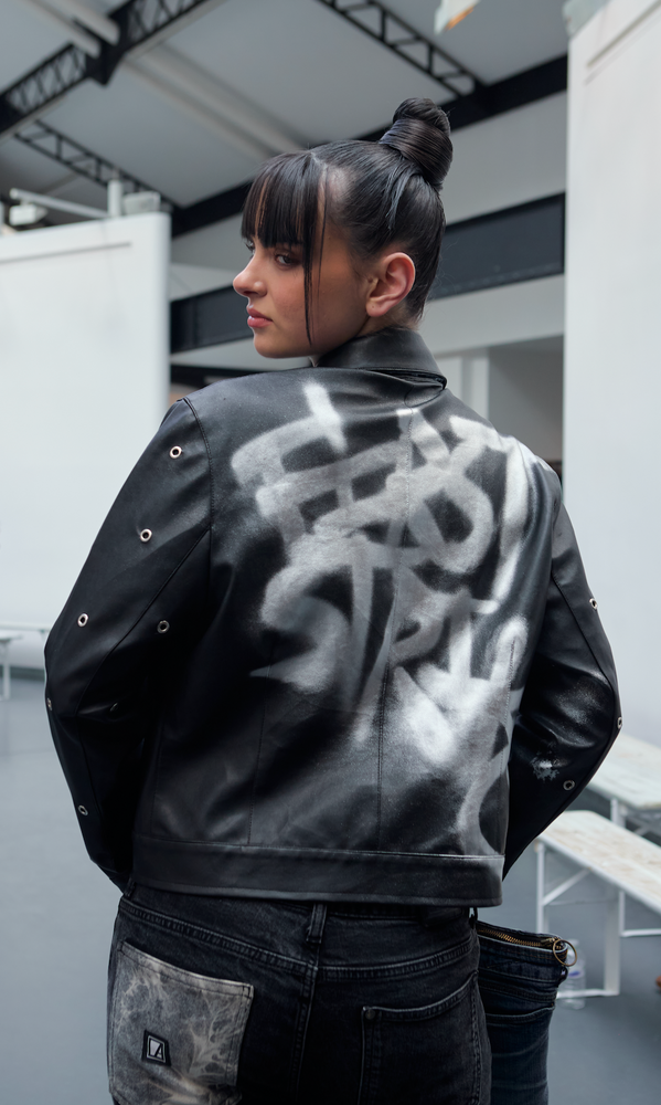 
                  
                    VEST FIRST STRIKE EDITION
                  
                