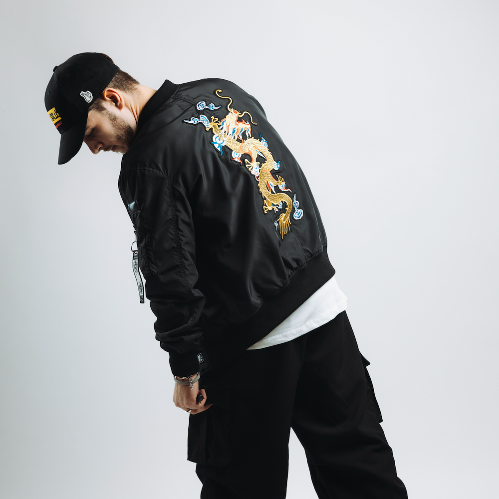 
                  
                    JACKET TECK TOKYO SPIRIT
                  
                