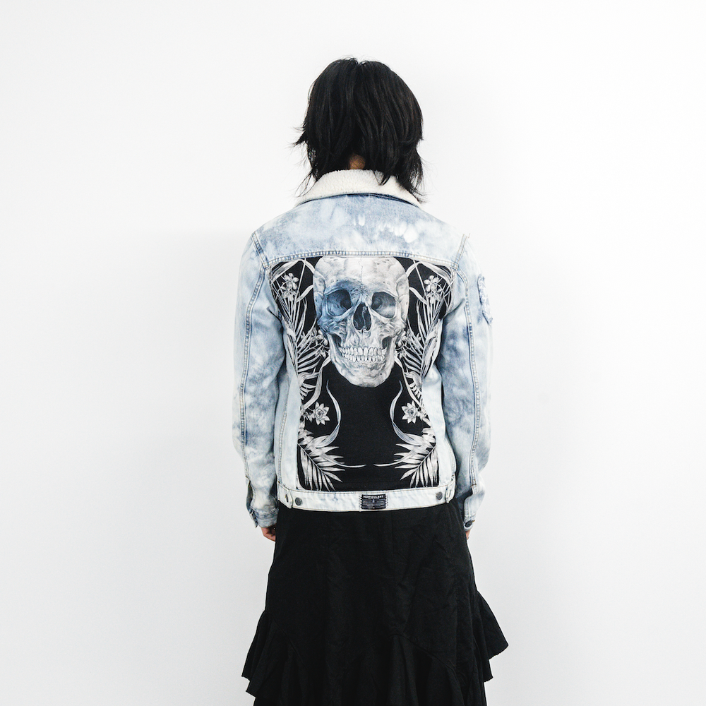 
                  
                    JACKET DENIM SKULL T&D
                  
                