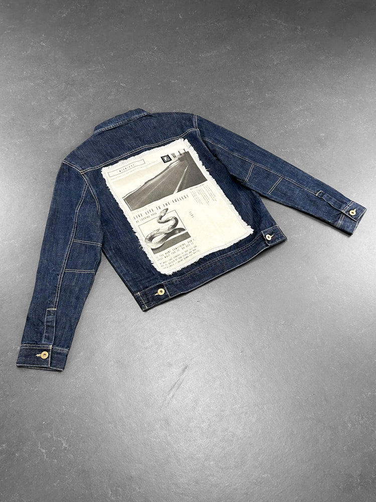 
                  
                    JACKET DENIM - AWAY
                  
                