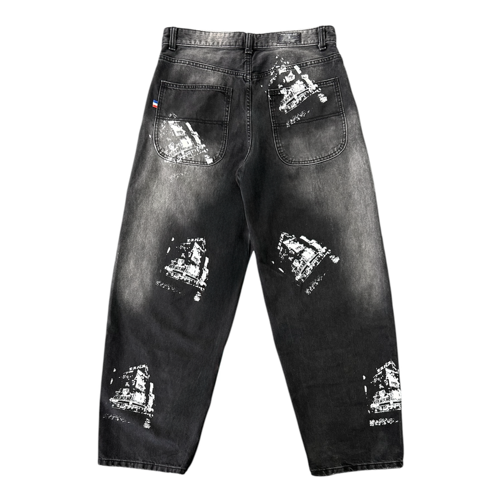 
                  
                    JEANS AKIHABARA SHADOW PRINT
                  
                