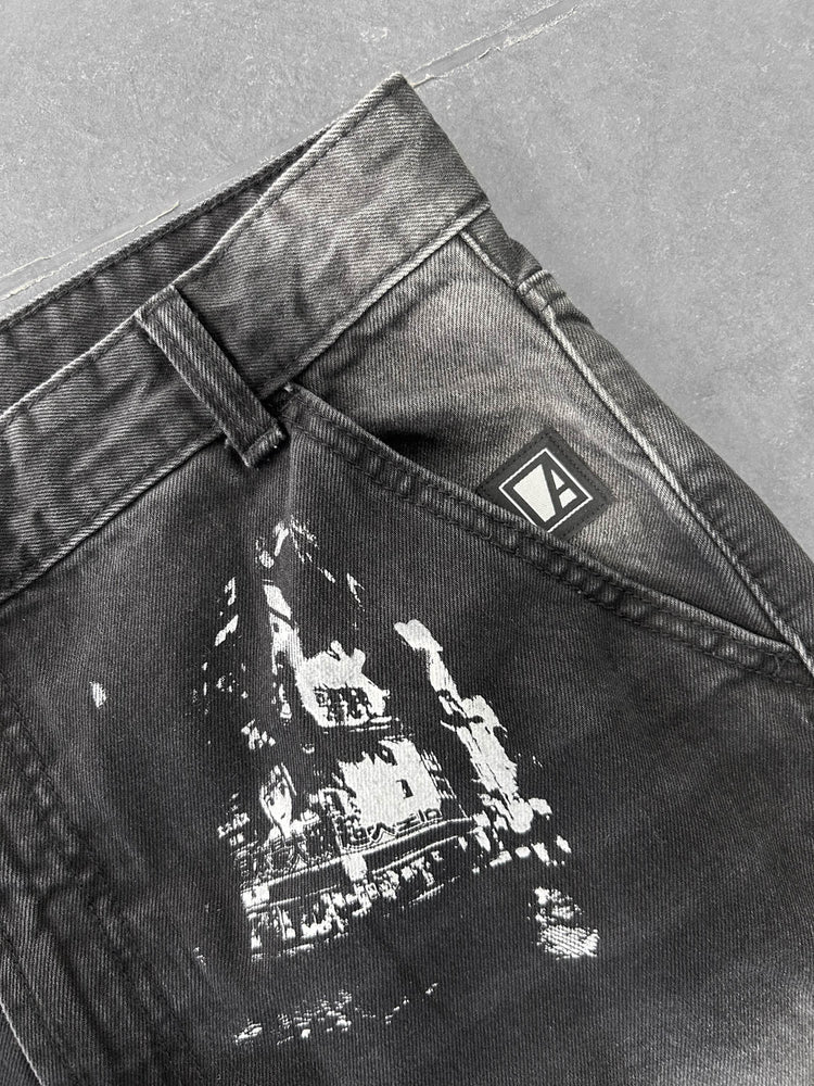 
                  
                    JEANS AKIHABARA SHADOW PRINT
                  
                