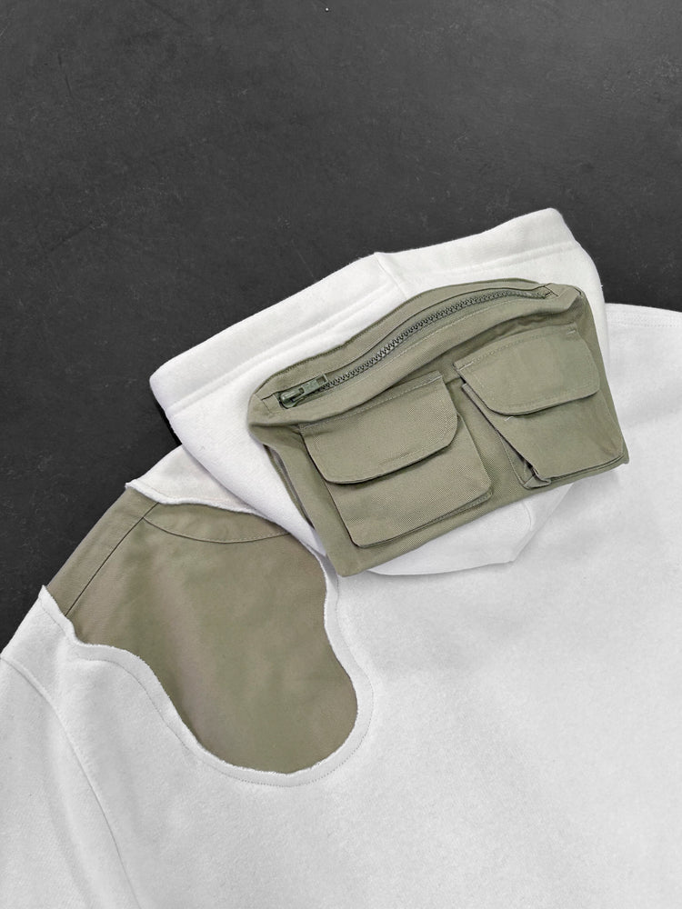
                  
                    HOODIE TACTICAL POCKETS
                  
                