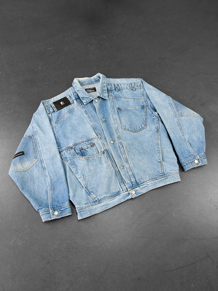 
                  
                    JACKET FRAGMENT DENIM
                  
                