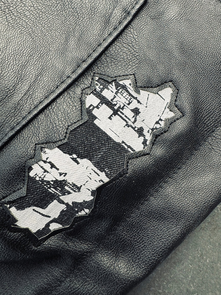 
                  
                    Vest NIPPON FRAGMENTS SLEEVELESS
                  
                