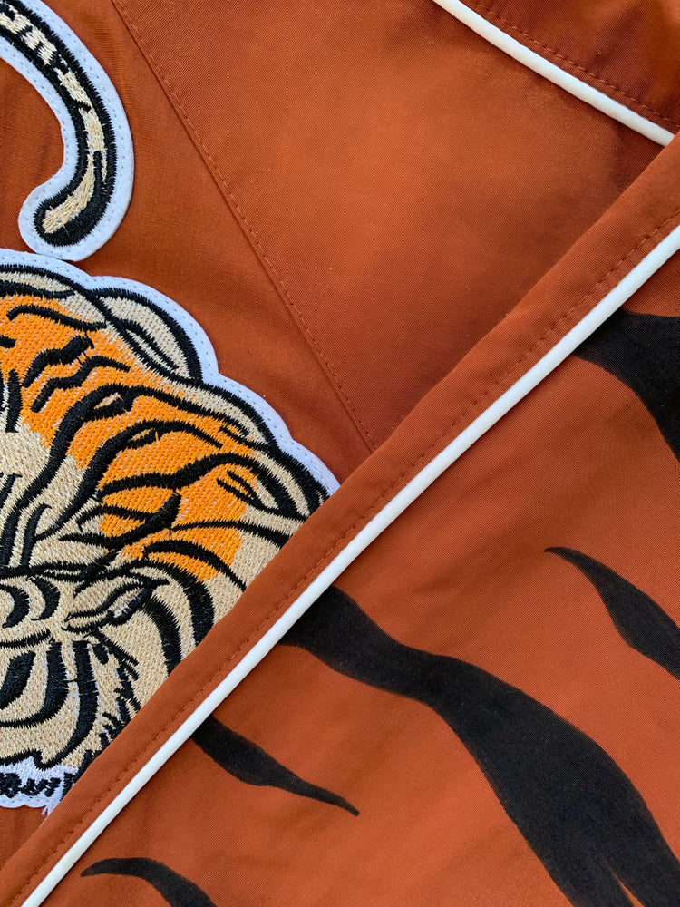 
                  
                    JACKET CROP TOP TIGRE
                  
                